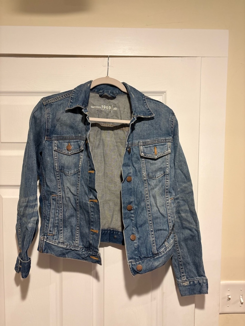 Gap 1969 Maternity Classic Blue Denim Jacket